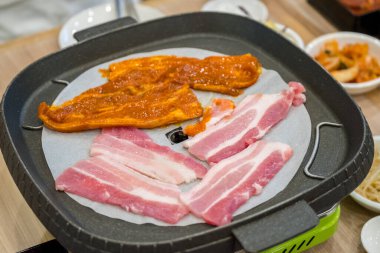 Korece tarzı Barbekü domuz eti ızgara