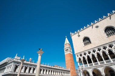 St Mark's Campanile, çan kulesi ve St Mark's Bazilikası, Piazza San Marco Venedik, İtalya için yer alan.