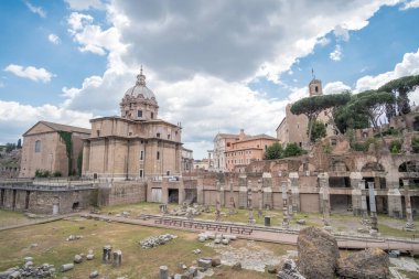 Roma, İtalya. 16 Mayıs 2017: Santi Luca e Martina, Roma, İtalya 'da bir kilise. Roma Forumu 'nun yakınında yer alıyor..