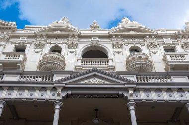 Perth, Avustralya - 8 Nisan 2025: Hünkâr 'ın Tiyatrosu, Hay Caddesi ile King Caddesi' nin köşesindeki Edwardian Barok Tiyatrosu