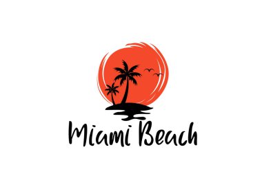 Miami gün batımı. Tişört ve giysi vektör tasarımı, baskı, tipografi, poster, palmiye ağaçlarıyla amblem. Günbatımı logo tasarımı