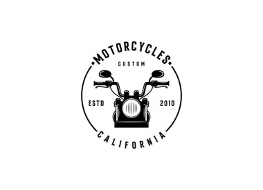 Amerikan Motosiklet Kulübü Logosu Tasarım Vektörü izole edildi. Yapımlı logo şablonu belirleme vektörü izole edildi