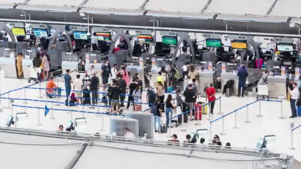 Time Lapse Crowded Traveler People Wait Queue International Airport Check — Stock Video