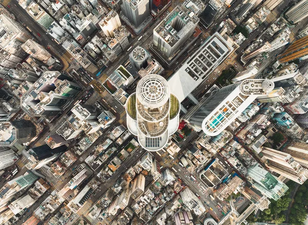 Cityscape Wolkenkrabber Gebouwen Autoverkeer Weg Mong Kok Stadsdeel Hong Kong — Stockfoto