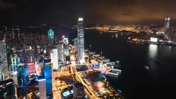 Widok Wyspę Hongkong Nadlatująca Noc Dronem Upływ Czasu Budynki Wieżowców — Wideo stockowe