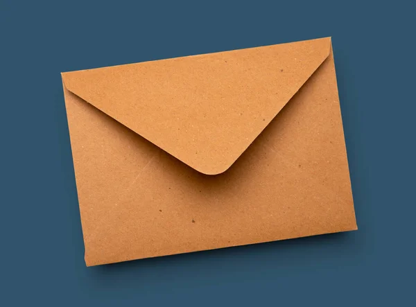 Envelope Papel Vintage Kraft Marrom Vazio Isolado Azul — Fotografia de Stock