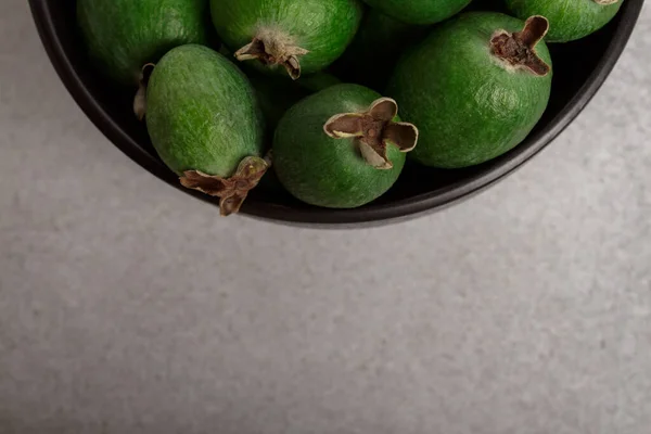 フェジョア グアバ家の果実 健康食品だ ヨウ素の供給源です 熱帯と亜熱帯で成長します コピースペース — ストック写真