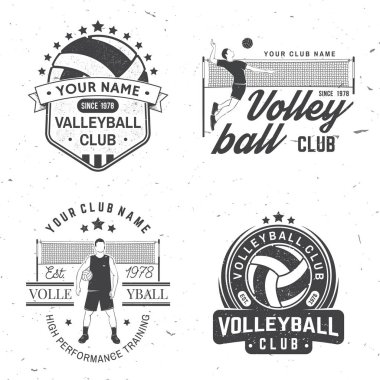 Voleybol kulübü rozet dizaynı. Vektör çizimi. Kolej ligi spor kulübü amblemi, işareti, logosu için. Klasik monokrom etiketi, çıkartma, voleybol, oyuncu, ağ ve hakemle yama