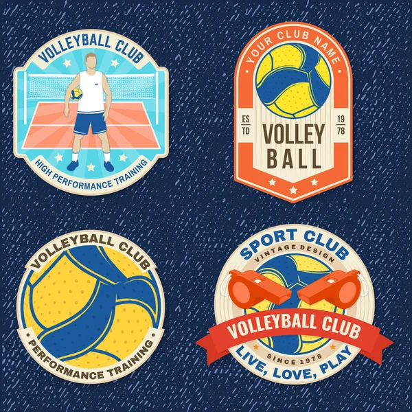 Voleybol kulübü amblemi, yama, çıkartma seti. Vektör çizimi. Kolej ligi spor kulübü amblemi, işareti, logosu için. Klasik etiket, çıkartma, voleybol toplu yama, oyuncu siluetleri