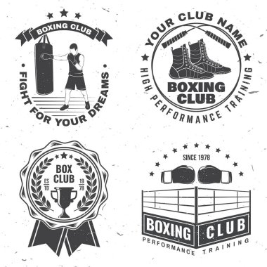 Boks kulübü rozeti, logo tasarımı. Vektör çizimi. Boks kulübü amblemi, işaret, yama, gömlek, şablon için. Klasik monokrom etiketi, boksör, eldiven, atlama ipi ve ayakkabılı çıkartma