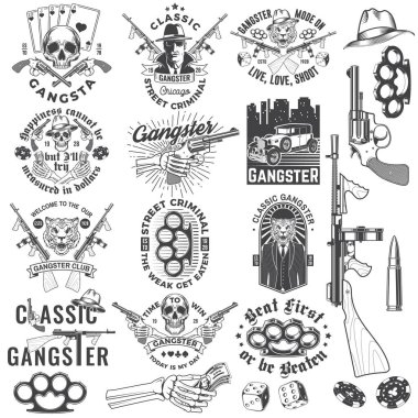Gangster kulübü rozet tasarımı. Vektör çizimi. Klasik monokrom etiketi, çıkartma, gangster, hafif makineli tüfek ve kaplan gangster kafatası siluetleri.