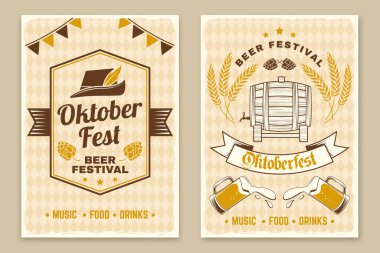 Oktoberfest retro posterleri. Vektör. Bira kupası, geleneksel Alman şapkası, arpa ve arpa kulaklı bira fıçısı.