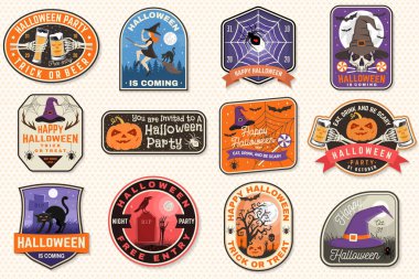 Cadılar Bayramı kutlama yaması koleksiyonu. Cadılar Bayramı parti şablonları, rozetler, mühürler, yamalar. Gömlek, logo, baskı, pul. Typography tasarımı - stok vektörü