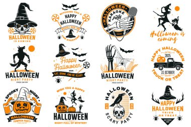 Cadılar Bayramı vektörleri, içinde balkabakları, büyücü şapkası giymiş kafatasları, kurt adam, süpürge sapında uçan cadı, bira kupası ve balkabağı kamyoneti silueti olan ürkütücü elementlerle dolu. Cadılar Bayramı tişörtleri, logoları, rozetleri, dekorasyonları, tebrik kartları için mükemmel.