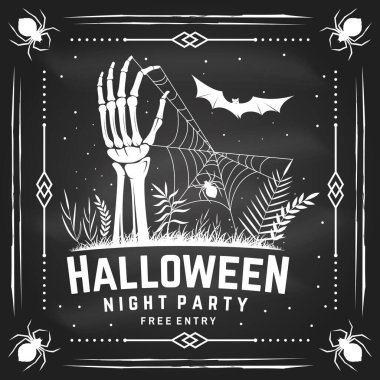 Kara tahtada cadılar bayramı partisi yaması tasarımı. Vektör. Bayram için Cadılar Bayramı çıkartması tasarımı, gömlek, logo, rozet, dekorasyon, kartlar, mezar siluetinden sarkan kafataslı pankart