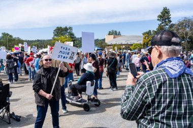 San Rafael California 'daki Marin Center' da Bölünmez Protesto 