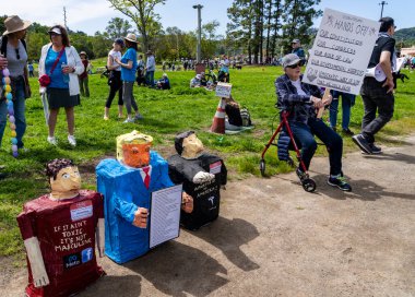 San Rafael California 'daki Marin Center' da Bölünmez Protesto 