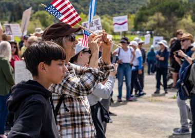 San Rafael California 'daki Marin Center' da Bölünmez Protesto 