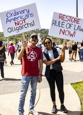 San Rafael California 'daki Marin Center' da Bölünmez Protesto 