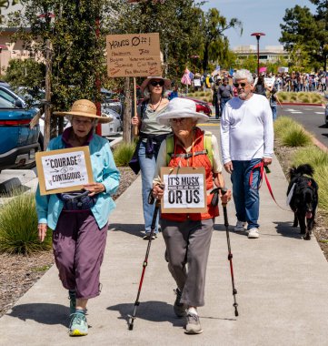 San Rafael California 'daki Marin Center' da Bölünmez Protesto 