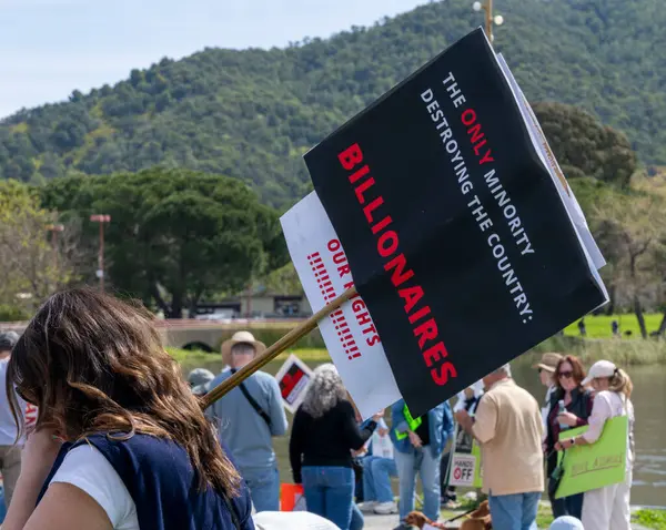 San Rafael California 'daki Marin Center' da Bölünmez Protesto 