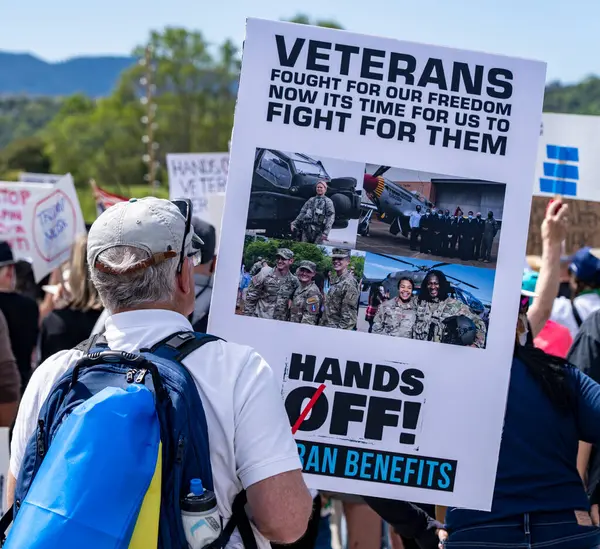 San Rafael California 'daki Marin Center' da Bölünmez Protesto 