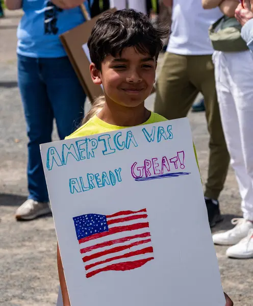 San Rafael California 'daki Marin Center' da Bölünmez Protesto 