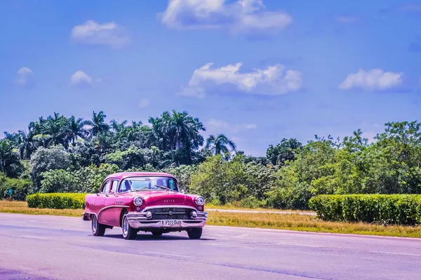 Havana Cuba July 2018 Red Vintage Cars Main Highway Island — Stock Photo, Image