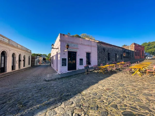 Colonia Del Sacramento Uruguay Listopad 2022 Różowy Budynek Kolonialny Wzdłuż — Zdjęcie stockowe