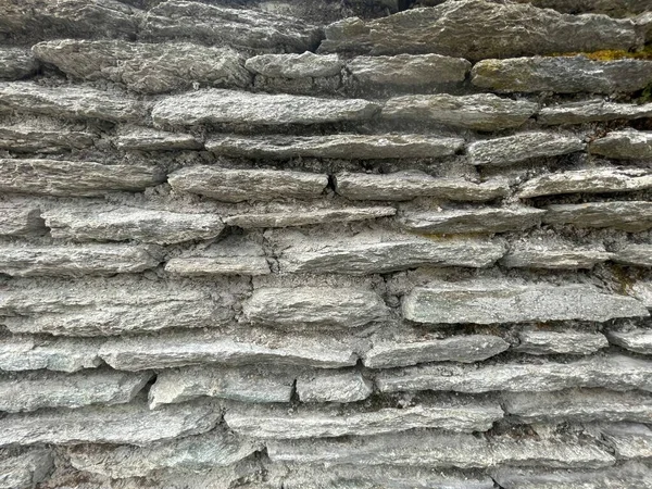 Natuurlijke Onbehandelde Stenen Buitenmuur — Stockfoto
