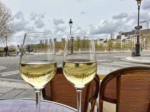 Paris France Avril 2023 Chaises Table Sur Terrasse Romantique Restaurant — Photo