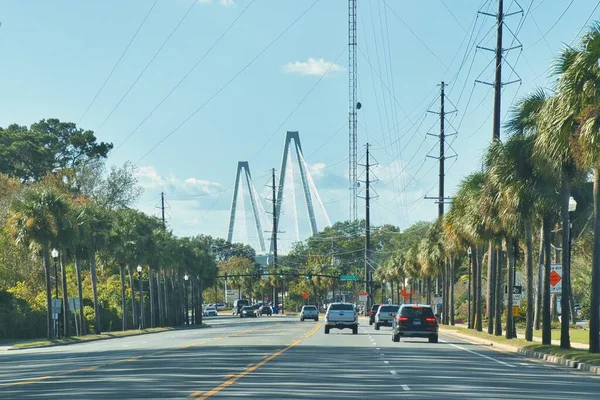 Charleston Birleşik Devletler Kasım 2022 Arabalar Charleston Yakınlarındaki Bir Köprü — Stok fotoğraf