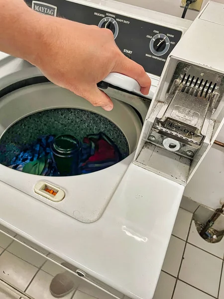 Toronto Canada October 2022 Public Coin Operated Laundry Washing Machines — Stock Photo, Image