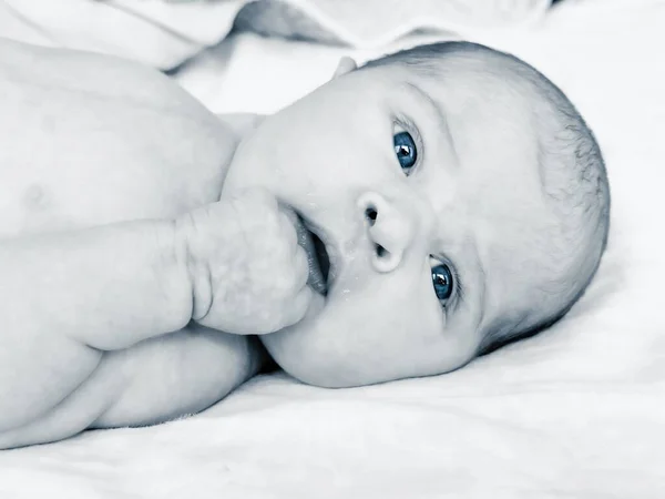 Puerto Perry Canada Agosto 2023 Bebé Recién Nacido Cama Sonriendo —  Fotos de Stock