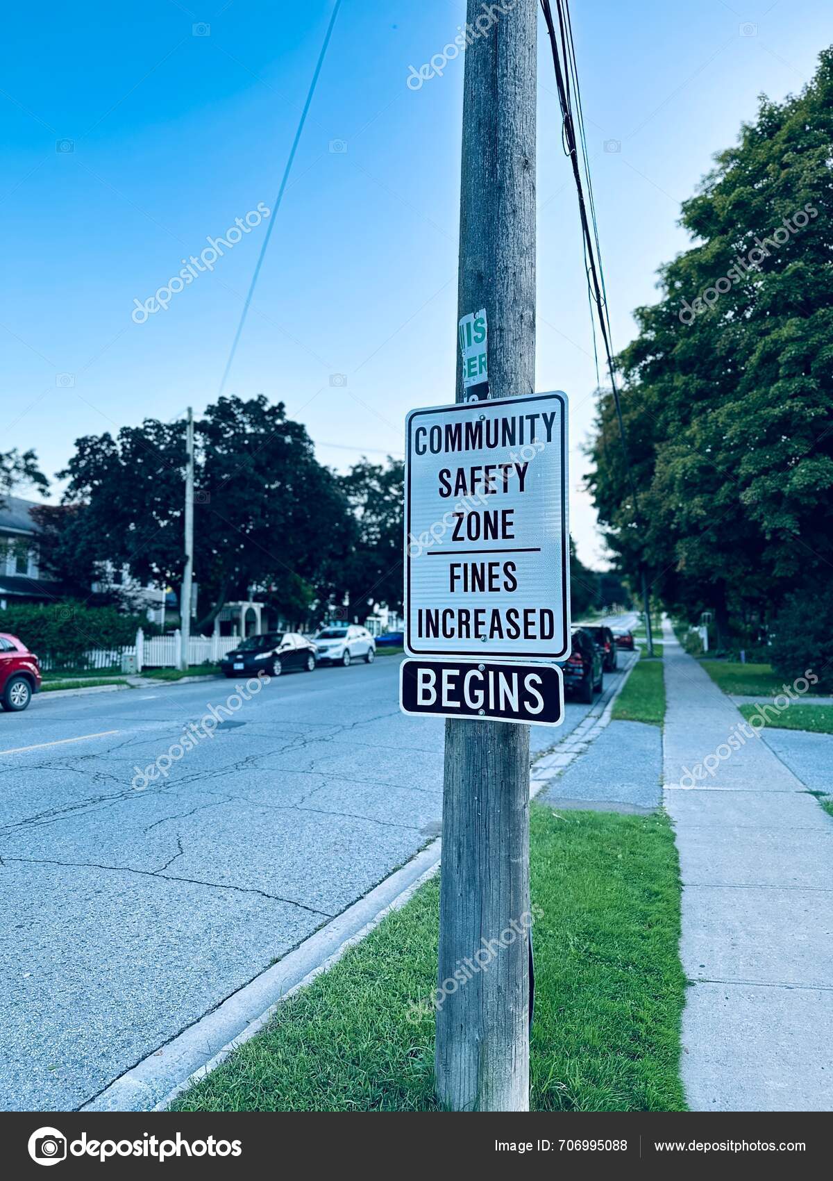 Port Perry Canada August 2023 Road Sign Residential Neighbourhood