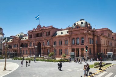 buenos aires, Argentina - 04 November 2022: the famous presidential palace the casa rosada on the landmark the plaza de mayo