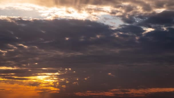 Czas Upływa Jasny Pomarańczowy Zachód Słońca Zachód Słońca Chmurami Pod — Wideo stockowe