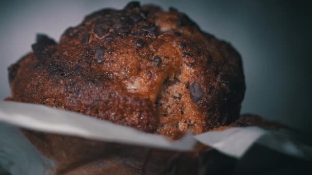 Apetitivo Muffin Chocolate Gira Hay Lugar Para Inscripción Lado Delicioso — Vídeo de stock