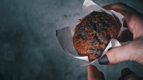 Appetizing Chocolate Muffin Rotates Place Inscription Side Delicious Dessert Spinning — Vídeo de Stock