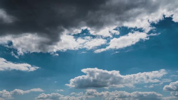 White Fluffy Clouds Slowly Float Blue Daytime Sky Timelapse Beautiful – Stock-video
