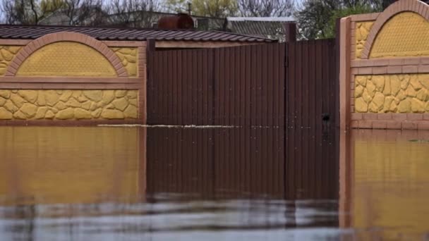 Maisons Habitation Inondées Déversement Dans Rivière Inondation Due Aux Inondations — Video