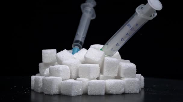 Sukker Legemiddel Hvite Sukkerbiter Sprøyte Søtsaker Helsefarlige Sukkeravhengighet Ernæring Diettkontroll – stockvideo