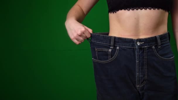Cintura Las Mujeres Después Perder Peso Los Pantalones Vaqueros Gran — Vídeos de Stock