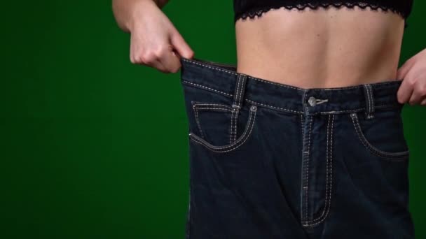 Cintura Das Mulheres Depois Perder Peso Espaço Cópia Jeans Tamanho — Vídeo de Stock