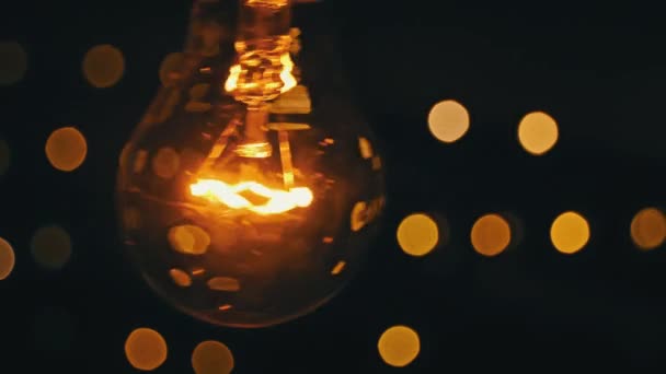Lampadina Vintage Illumina Uno Sfondo Luci Tremolanti Lampada Sospensione Incandescente — Video Stock