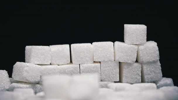 큐브가 줄지어 있습니다 과자는 건강에 해롭습니다 중독이요 다이어트 설탕이 당뇨병이요 — 비디오