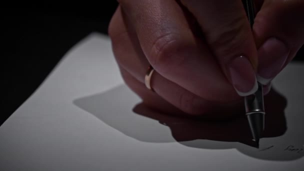 Mans Hand Writes Antique Pen White Paper Close Writes Calligraphy — Stock Video