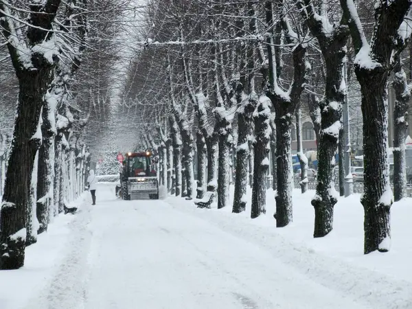 Снегоуборка Риге Латвия Фото 2020 — стоковое фото
