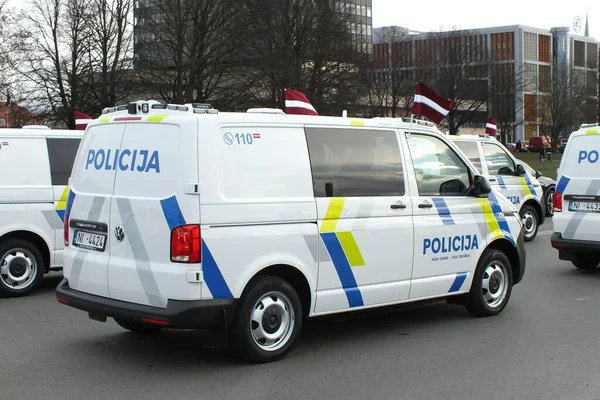 Łotewski Transport Policyjny Nabrzeżu Daugava Podczas Parady Sprzętu Wojskowego Specjalnego — Zdjęcie stockowe