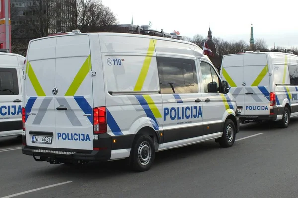 Łotewski Transport Policyjny Nabrzeżu Daugava Podczas Parady Sprzętu Wojskowego Specjalnego — Zdjęcie stockowe